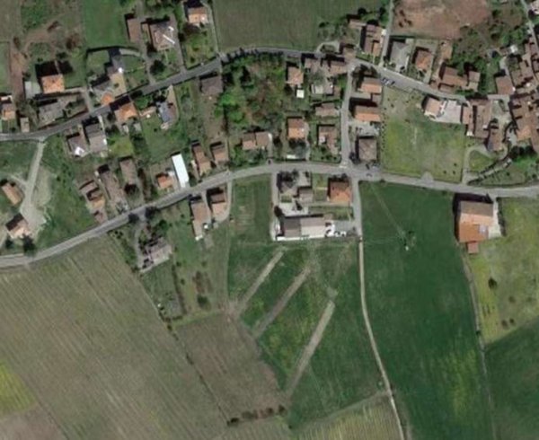 casa indipendente in vendita a Ziano Piacentino