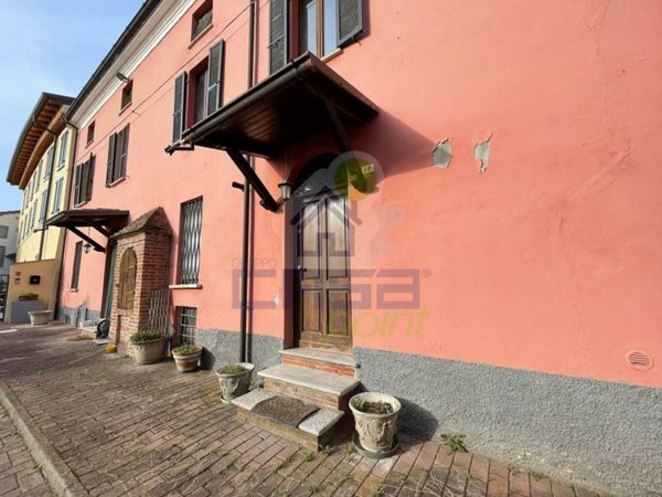 casa indipendente in vendita a Ziano Piacentino