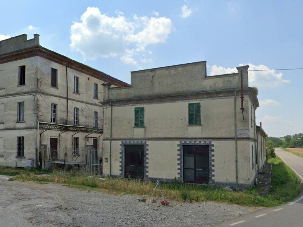 intera palazzina in vendita a Ziano Piacentino