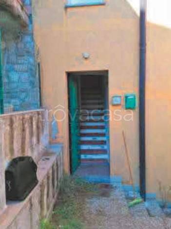 appartamento in vendita a Ziano Piacentino in zona Vicobarone