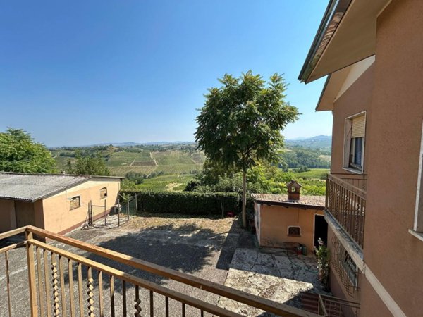 casa indipendente in vendita a Ziano Piacentino