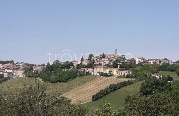 casa indipendente in vendita a Ziano Piacentino