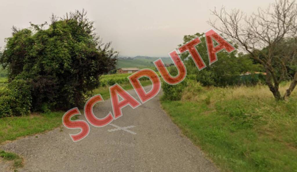 locale commerciale in vendita a Ziano Piacentino