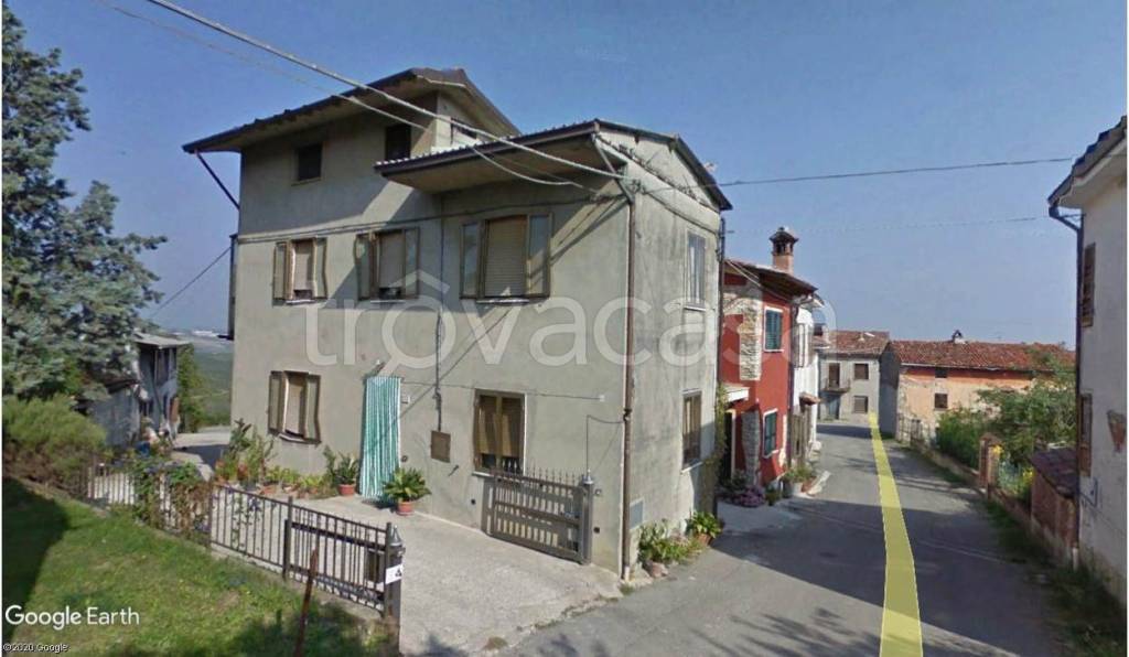 casa indipendente in vendita a Ziano Piacentino