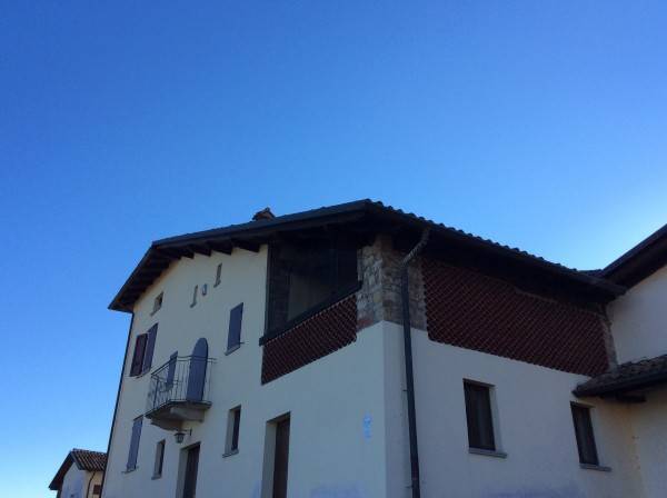 casa indipendente in vendita a Ziano Piacentino