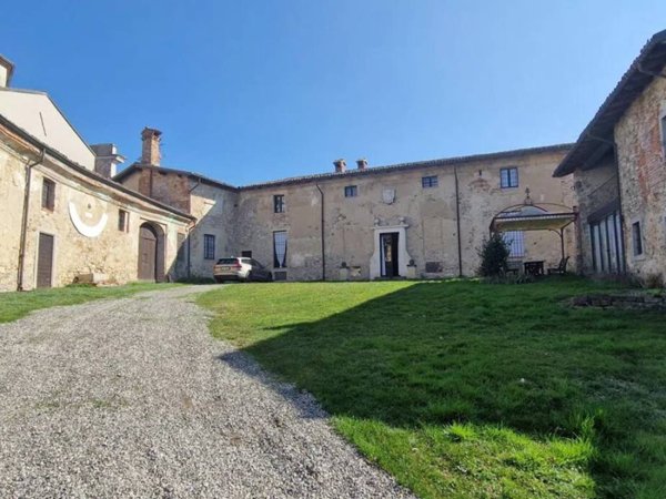 intera palazzina in vendita a Ziano Piacentino