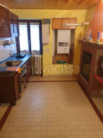 casa semindipendente in vendita a Ziano Piacentino in zona Vicobarone