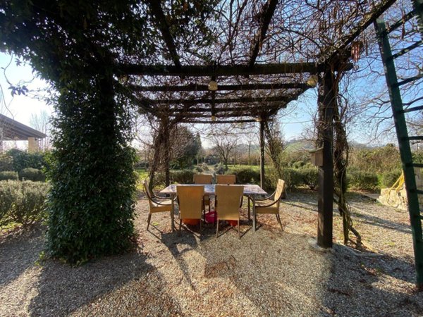 casa indipendente in vendita a Ziano Piacentino