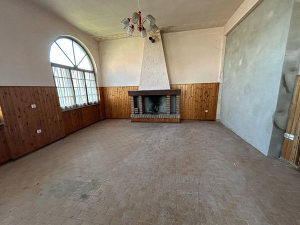 casale in vendita a Ziano Piacentino in zona Albareto