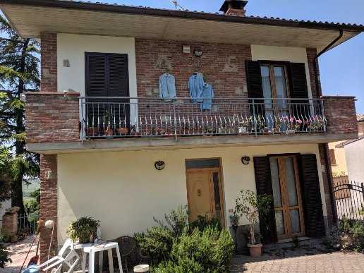 casa indipendente in vendita a Ziano Piacentino