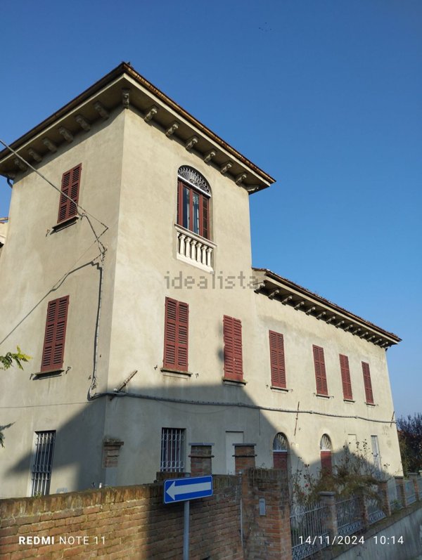 casa indipendente in vendita a Ziano Piacentino