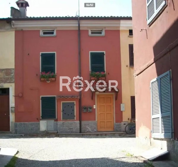 appartamento in vendita a Ziano Piacentino in zona Vicobarone