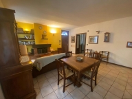 casa indipendente in vendita a Ziano Piacentino