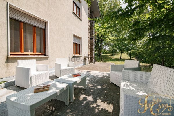 casa indipendente in vendita a Ziano Piacentino