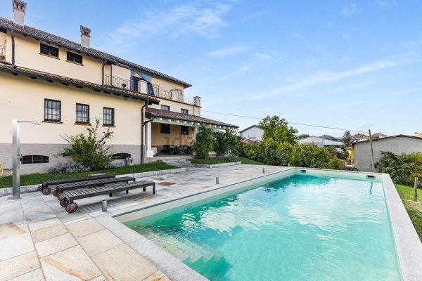 casa indipendente in vendita a Ziano Piacentino