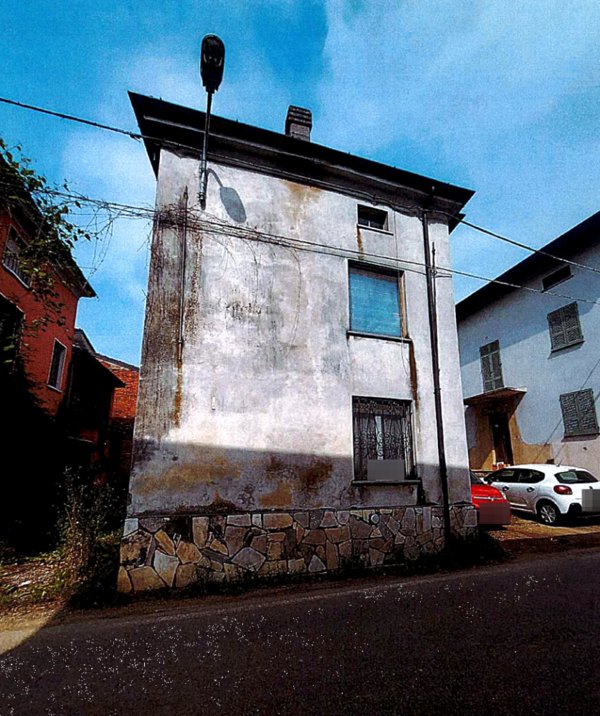 casa indipendente in vendita a Ziano Piacentino in zona Seminò