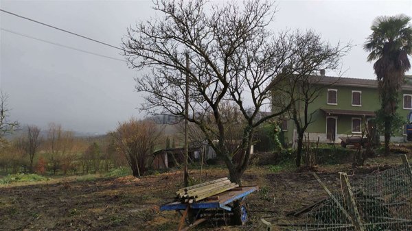 casa indipendente in vendita a Ziano Piacentino