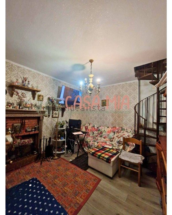 casa semindipendente in vendita a Ziano Piacentino