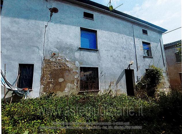 appartamento in vendita a Ziano Piacentino in zona Seminò