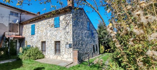 casa indipendente in vendita a Ziano Piacentino in zona Seminò