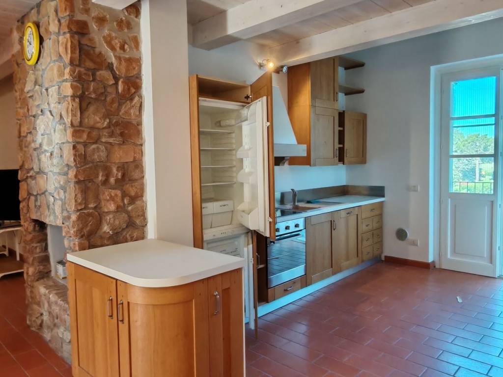 casa indipendente in vendita a Ziano Piacentino in zona Vicobarone
