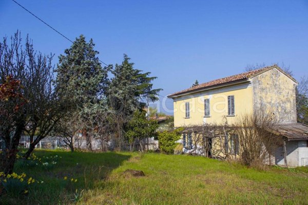 casa indipendente in vendita a Ziano Piacentino in zona Vicobarone
