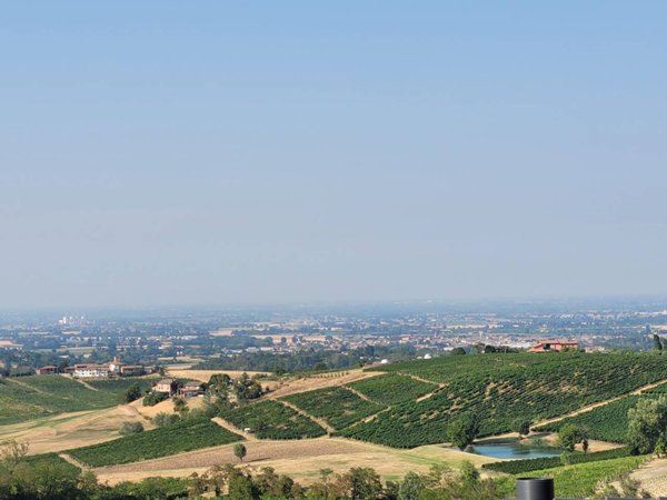 casa indipendente in vendita a Ziano Piacentino in zona Albareto