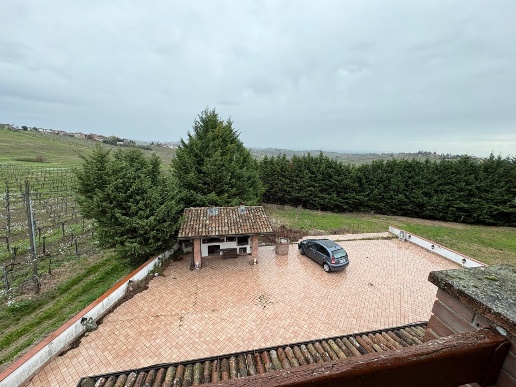 casa indipendente in vendita a Ziano Piacentino