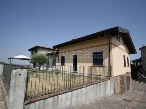 casa indipendente in vendita a Ziano Piacentino in zona Vicobarone