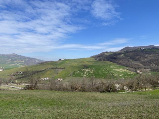 casa indipendente in vendita ad Alta Val Tidone