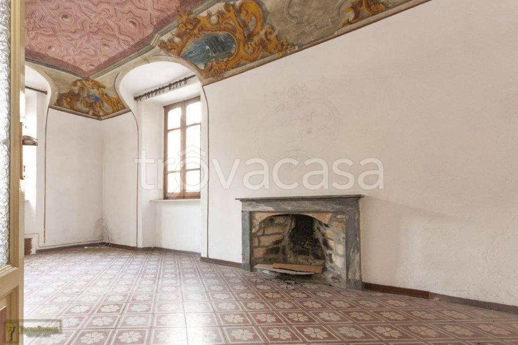 appartamento in vendita ad Alta Val Tidone in zona Nibbiano