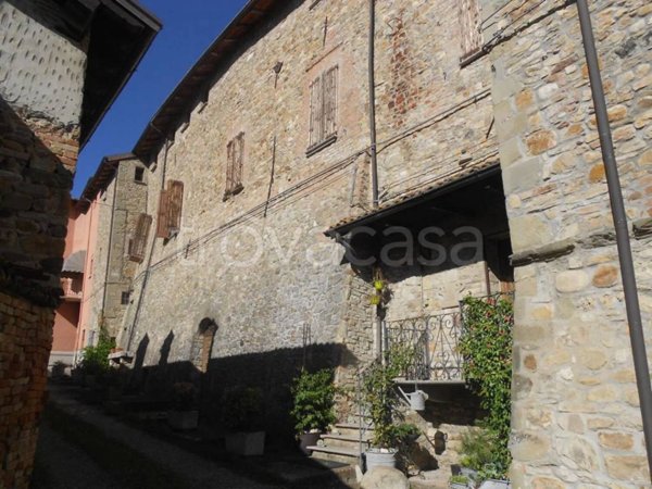 appartamento in vendita ad Alta Val Tidone