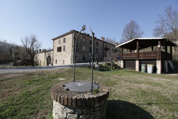 casa indipendente in vendita ad Alta Val Tidone