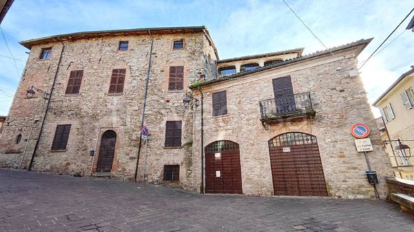 appartamento in vendita ad Alta Val Tidone in zona Nibbiano