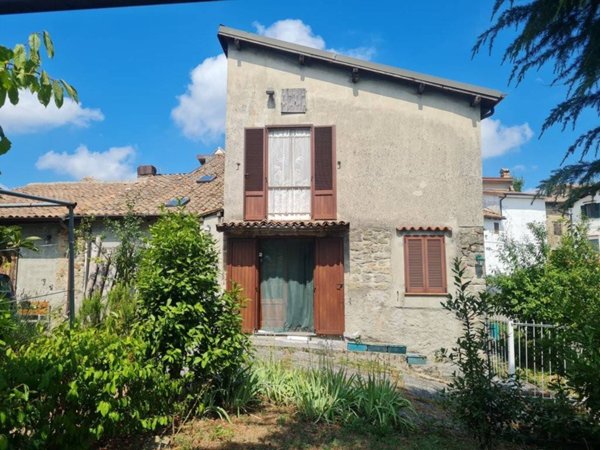 casa indipendente in vendita ad Alta Val Tidone in zona Moncasacco