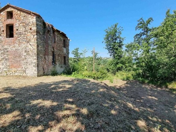 casa indipendente in vendita ad Alta Val Tidone