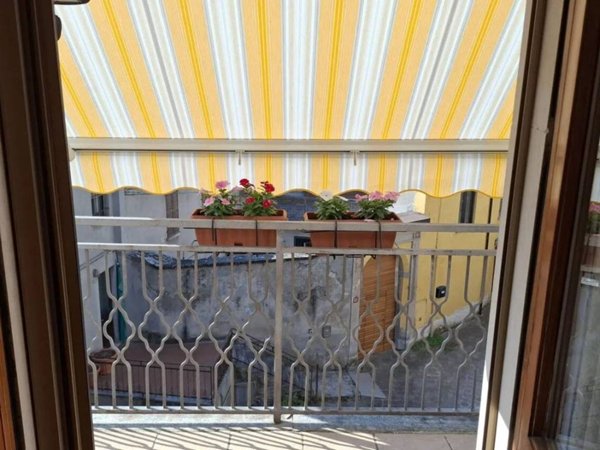 appartamento in vendita ad Alta Val Tidone in zona Nibbiano