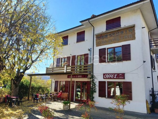 negozio in vendita ad Alta Val Tidone in zona Pecorara