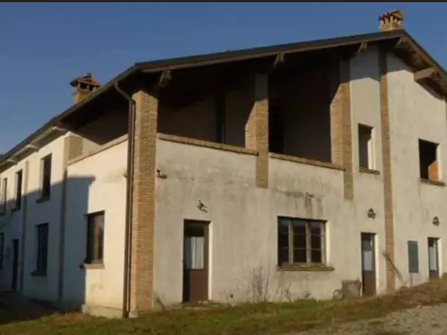 negozio in vendita ad Alta Val Tidone