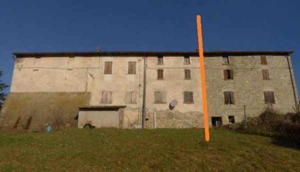 casa indipendente in vendita ad Alta Val Tidone in zona Caminata