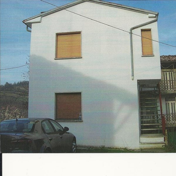 appartamento in vendita ad Alta Val Tidone