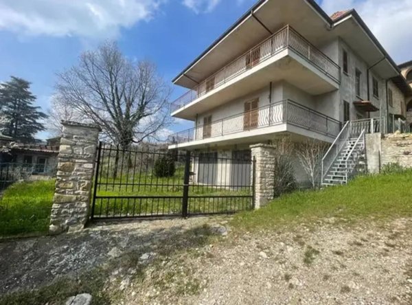 appartamento in vendita ad Alta Val Tidone