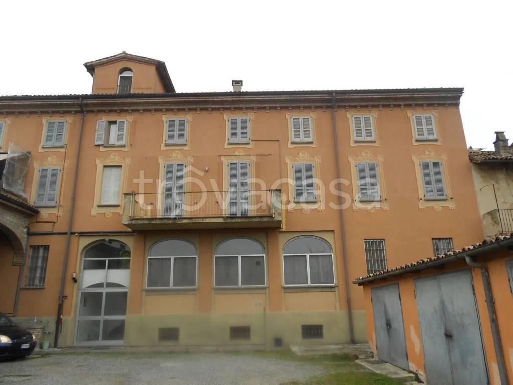 appartamento in vendita ad Alta Val Tidone in zona Trevozzo