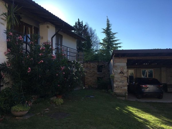 casale in vendita ad Alta Val Tidone