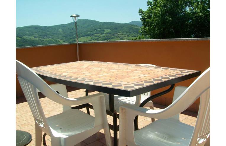 casa indipendente in vendita ad Alta Val Tidone in zona Pecorara