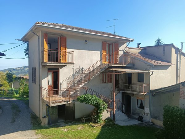 appartamento in vendita ad Alta Val Tidone