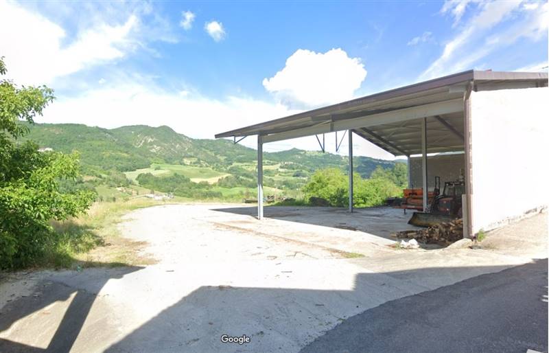 terreno agricolo in vendita ad Alta Val Tidone