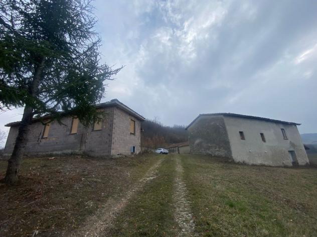 casa indipendente in vendita ad Alta Val Tidone