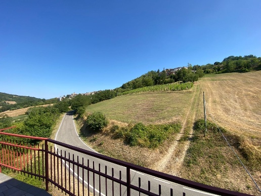 appartamento in vendita ad Alta Val Tidone in zona Pecorara