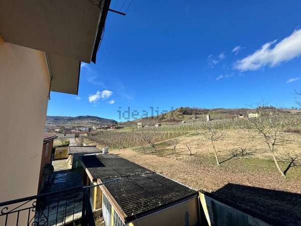 appartamento in vendita ad Alta Val Tidone in zona Trevozzo